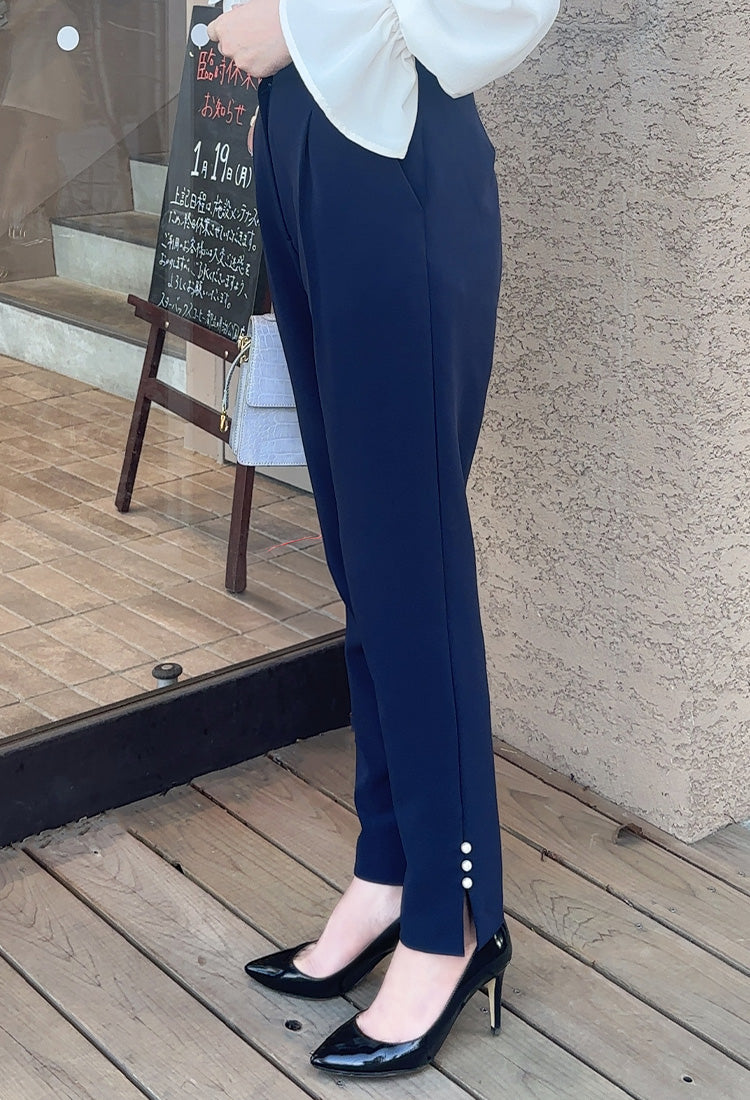再入荷🤍パンツ 裾パール付スリット ストレッチテーパード フェリー