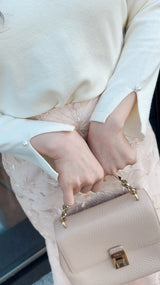 💕再入荷しました💕　前後２Way　中心パールニット　ボートネック 9分袖 フェリーシェル　fch412-0802