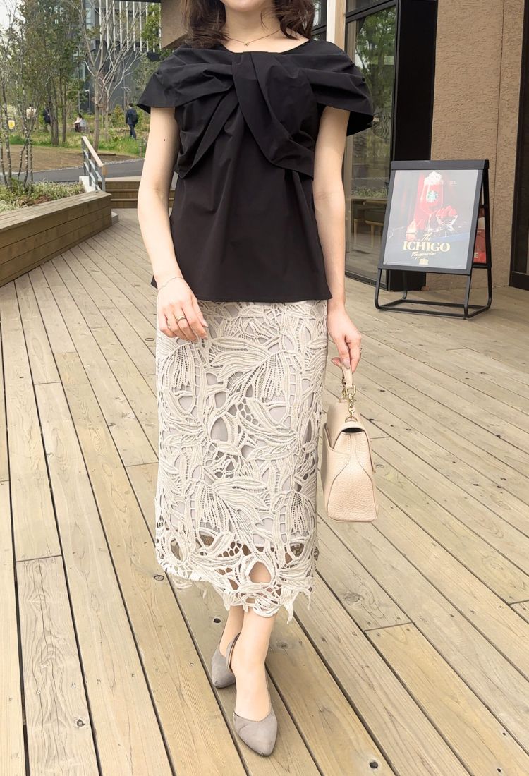 💎在庫限りの特別プライス💎Sサイズも登場！！胸元リボンクロス ケープ風　タイプライター　ブラウス　半袖　フェリーシェル　fch821-0774