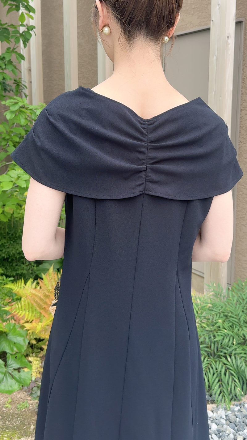 【新作ワンピース🎀】胸元ツイストリボンクロスケープ風　カットワンピース　fch321-0783