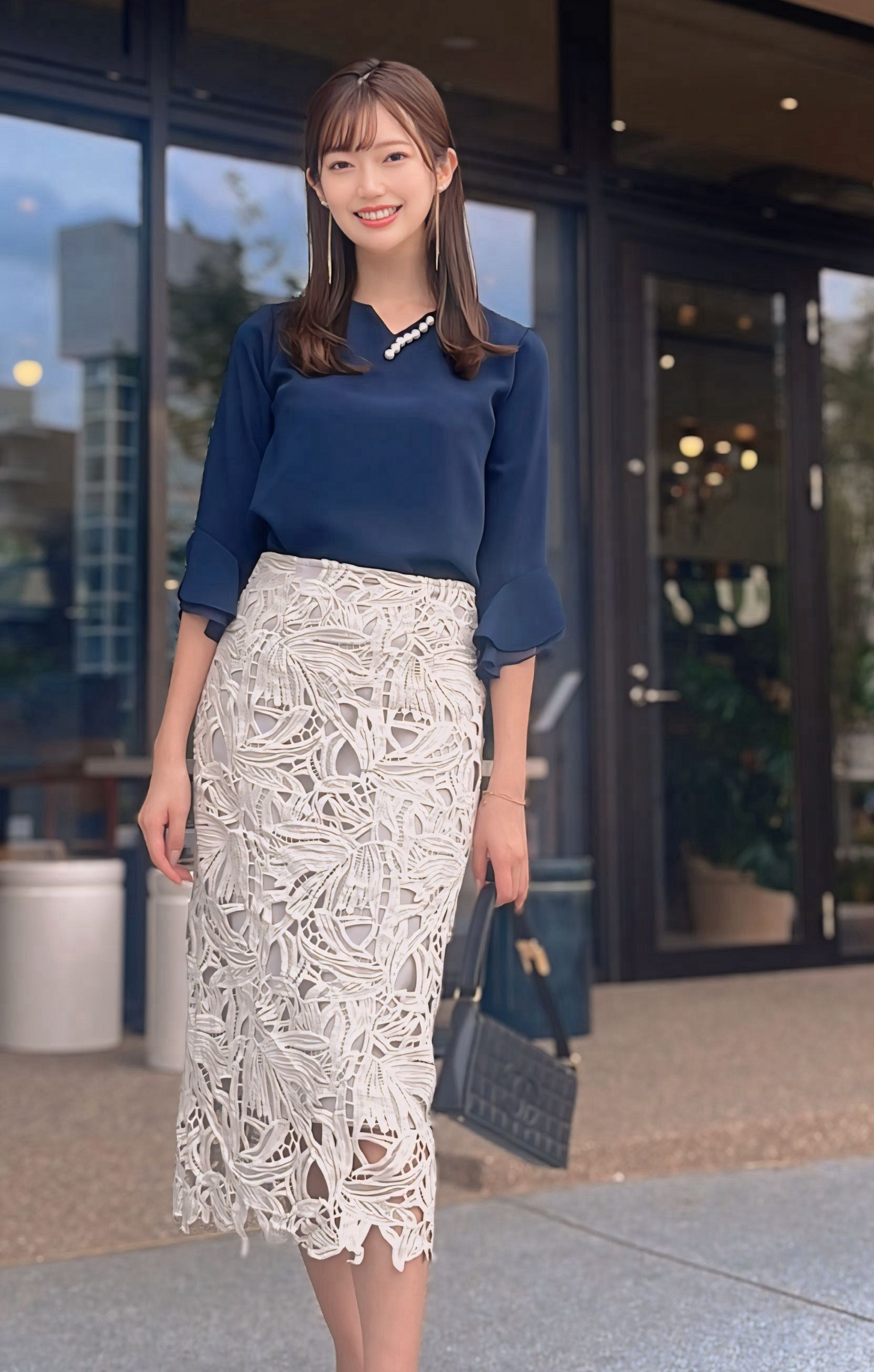 人気カラー🌟再登場💗ブラウス 襟パール 袖2段フリル フェリーシェル